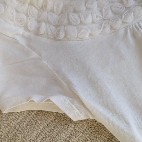 Ann Taylor LOFT white top with rosette detail - Picture 9 of 13